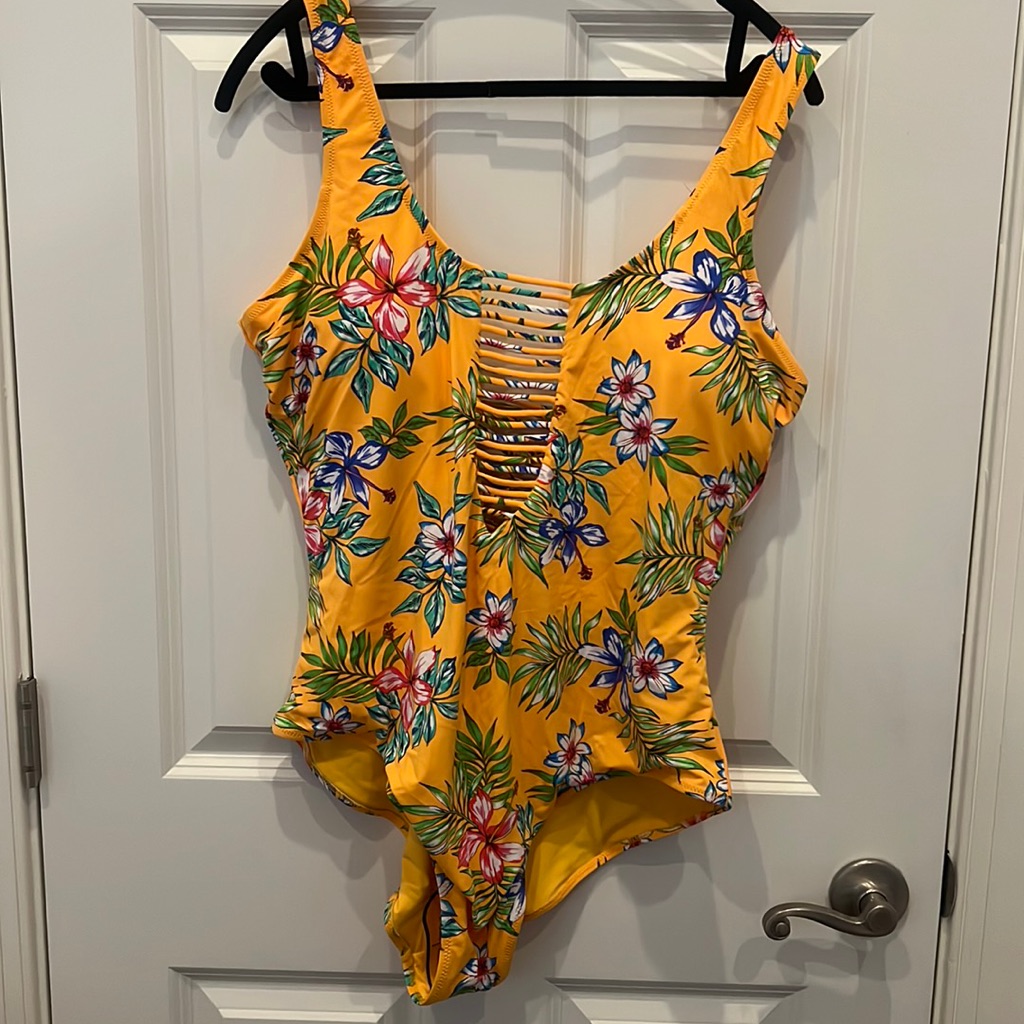 One Piece Bathing Suit Size 3xl Nwt